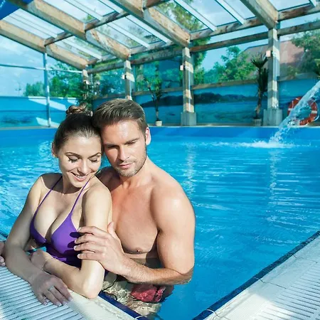 Semesteranläggning (resort) Magnat 3*