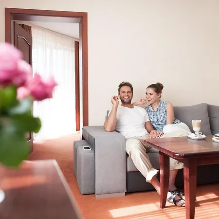 Semesteranläggning (resort) Magnat 3*